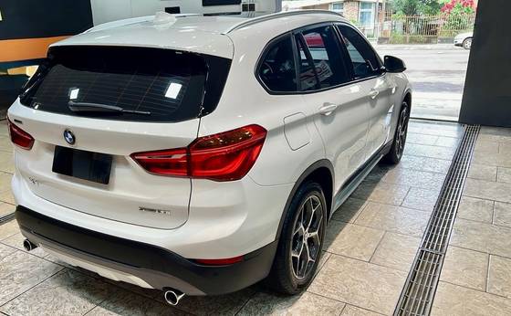 BMW X1 2.0 16V TURBO GASOLINA SDRIVE20I X-LINE 4P AUTOMÁTICO BMW X1 2.0 16V TURBO GASOLINA SDRIVE20I X-LINE 4P AUTOMÁTICO